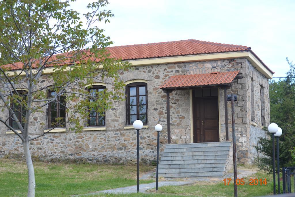 Mouson Melathron Hotel Elafina Exterior photo