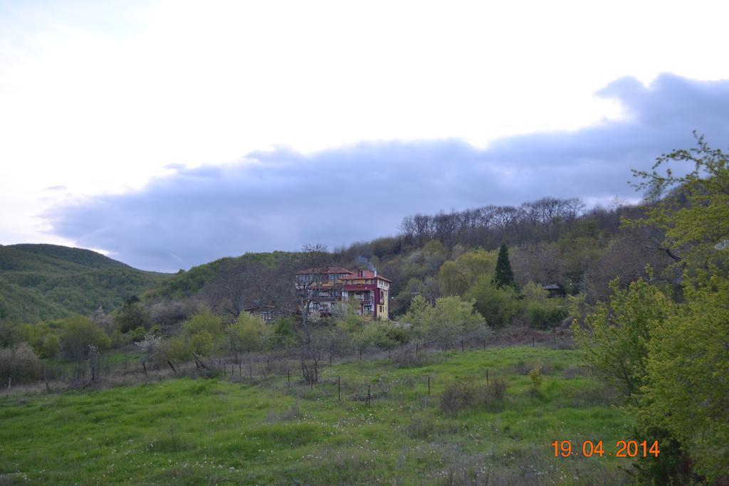 Mouson Melathron Hotel Elafina Exterior photo