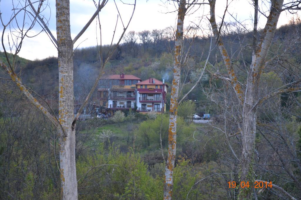 Mouson Melathron Hotel Elafina Exterior photo
