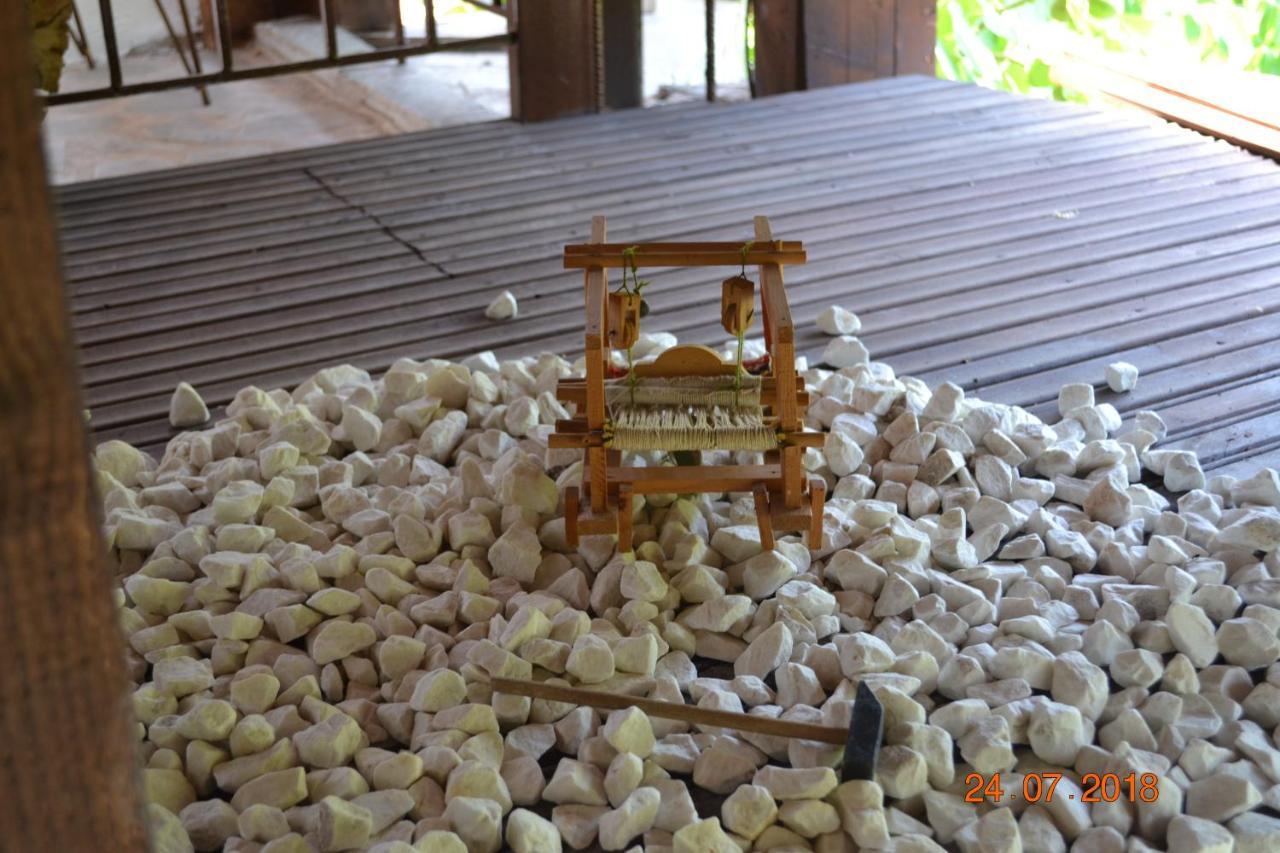 Mouson Melathron Hotel Elafina Exterior photo